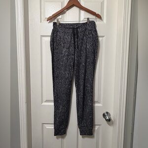 Lululemon ready to rulu stretchy jogger pant size 4 euc